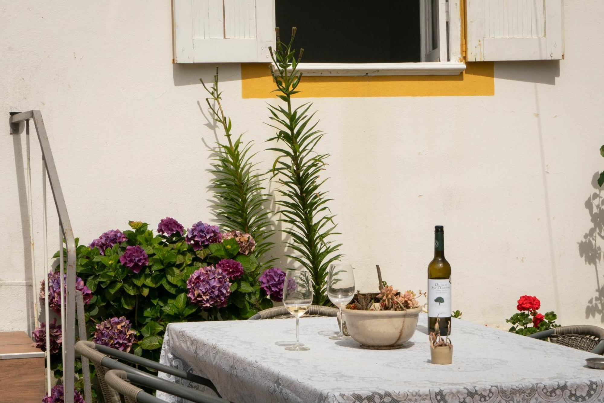 Growth House Bed & Breakfast Porto Luaran gambar